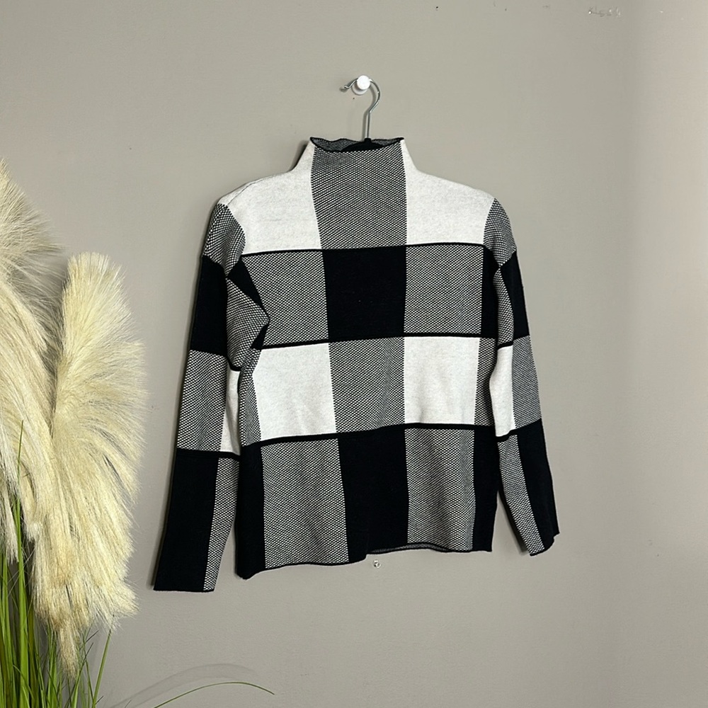 Tahiti Checkered Sweater